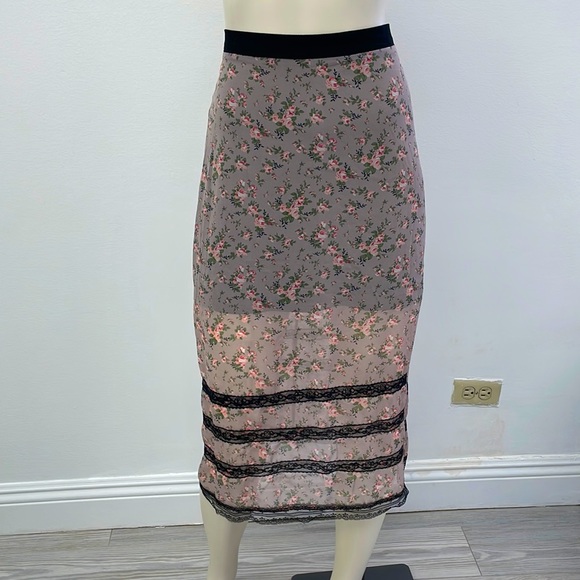NWOT • Pink Floral Skirt - Picture 3 of 11